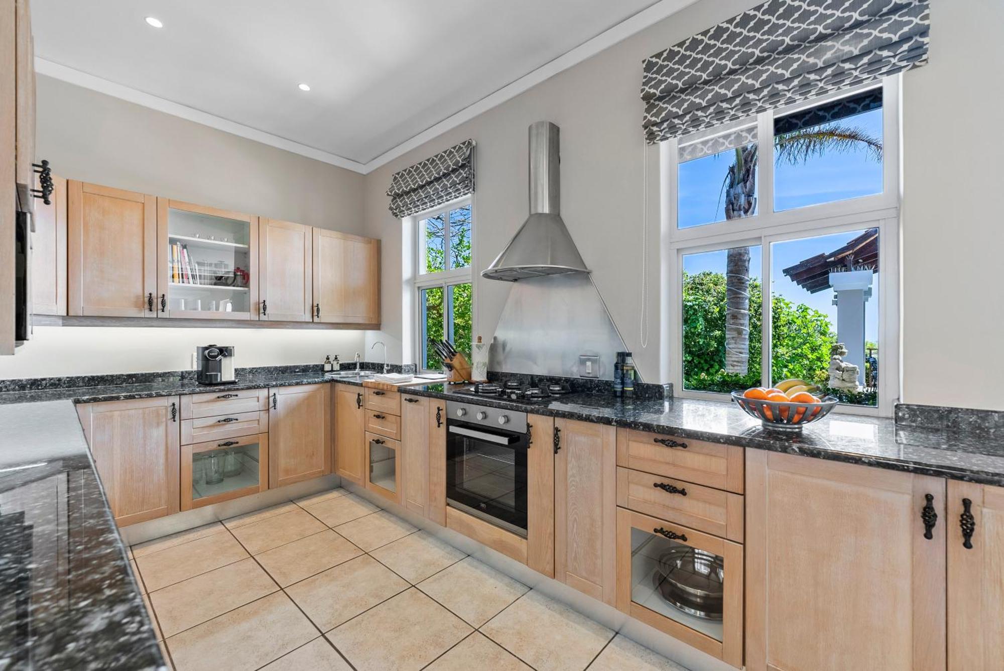 The Cape Bali Ocean View Villa, Camps Bay
