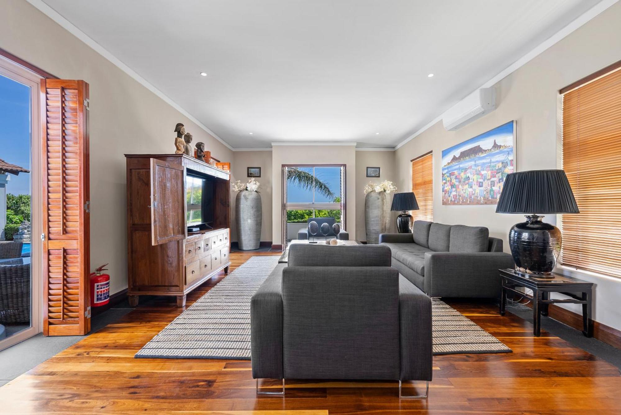 The Cape Bali Ocean View Villa, Camps Bay * Cape Town